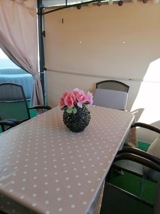 Apartman Max !!!! Omiš Esterno foto