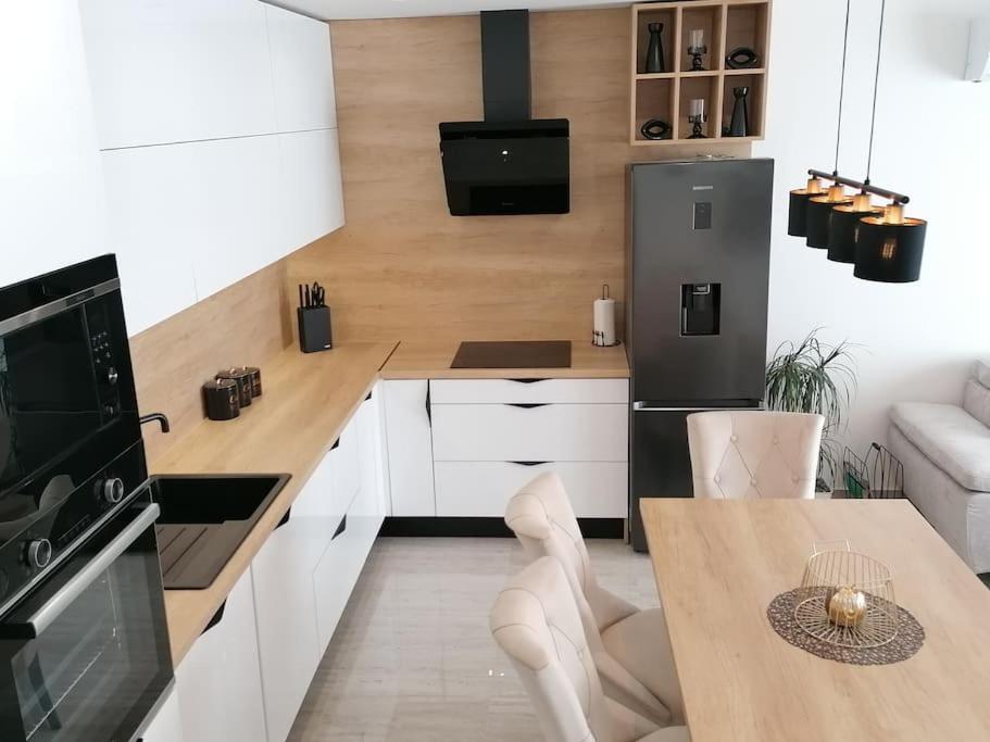 Apartman Max !!!! Omiš Esterno foto