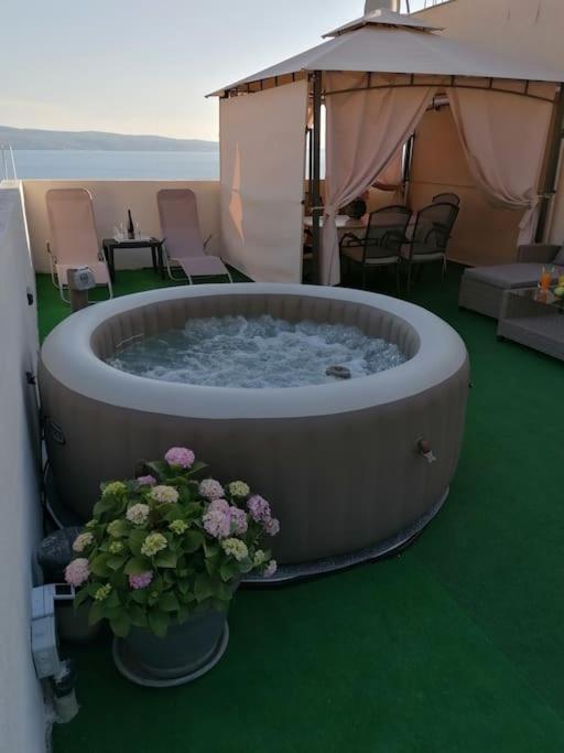 Apartman Max !!!! Omiš Esterno foto